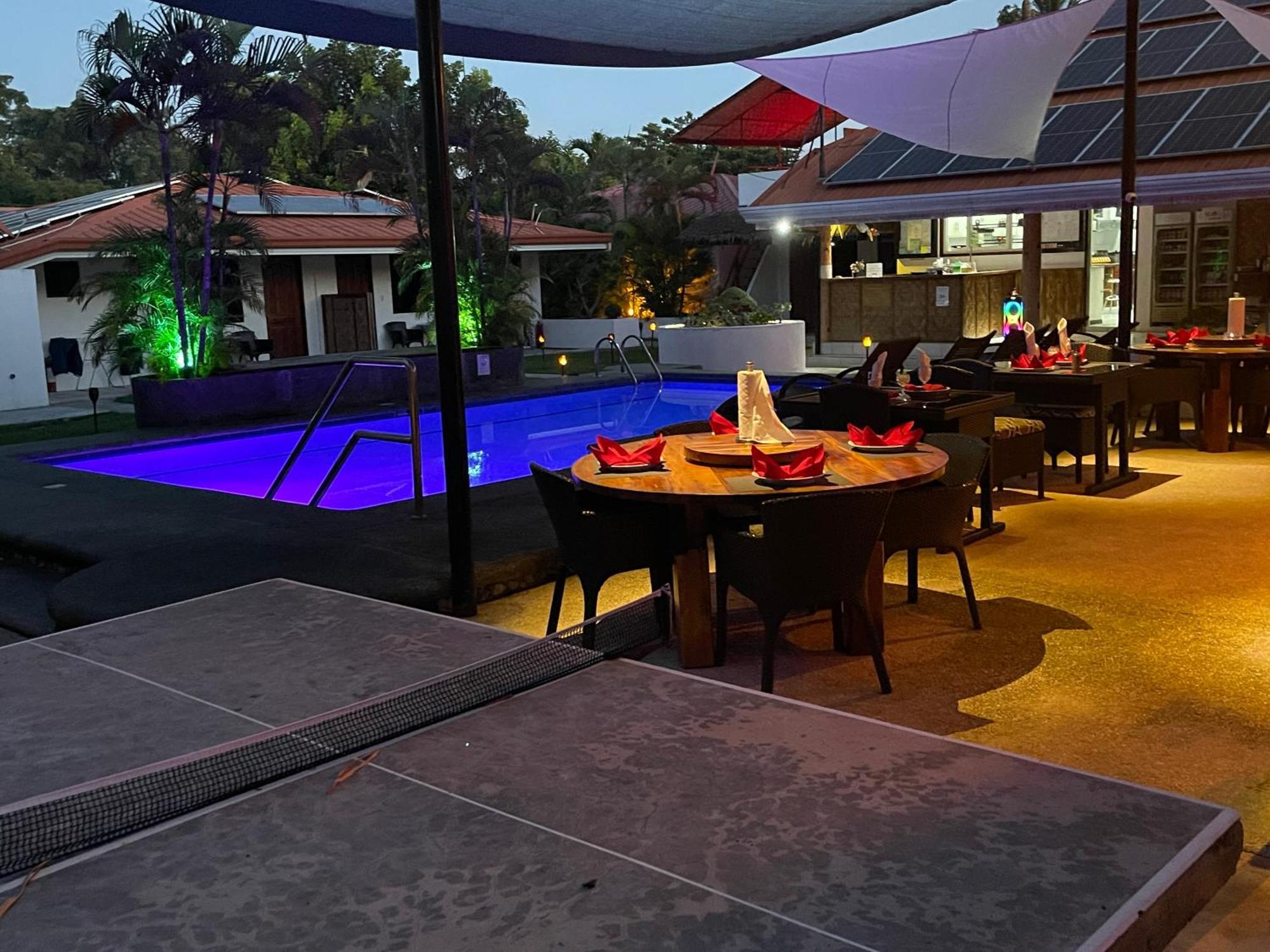 Parrot Resort Moalboal Εξωτερικό φωτογραφία